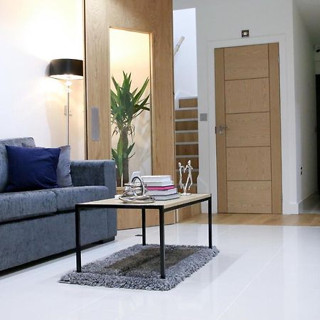 Executive Bright And Airy Studio Apartment In Sydenham London Exterior photo